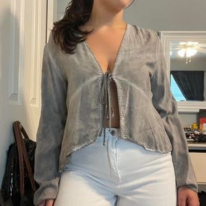 Light Gray NYTT Front tie adjustable Long sleeve top